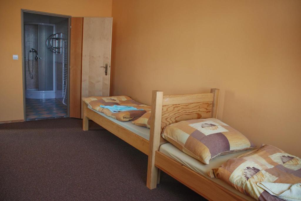 Hotel Marina Hermanuv Mestec Bilik gambar